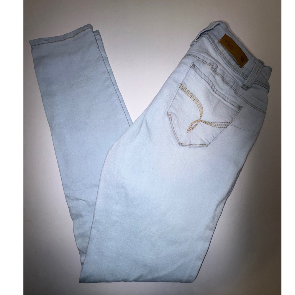 YMI wannaBettaBUTT woman's Light Wash Mid Rise Skinny Jeans Blue Size 7